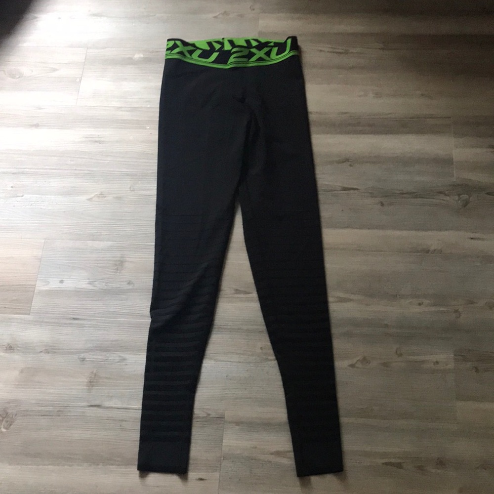 2XU Power Recovery tights compression size medium